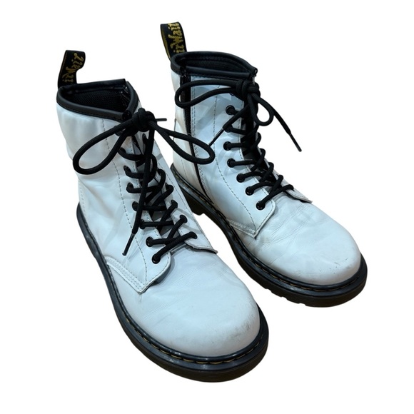 Dr. Martens Shoes - Dr. Martens Doc 1460 J Zip Combat Boots Womens White Leather boots size 5